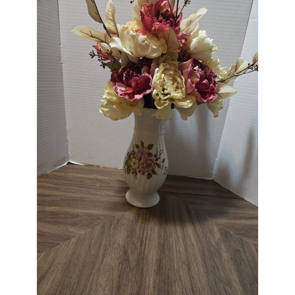Ceramic Floral Flower vintage Vase, Flared Traditional, romantic Cottagecore